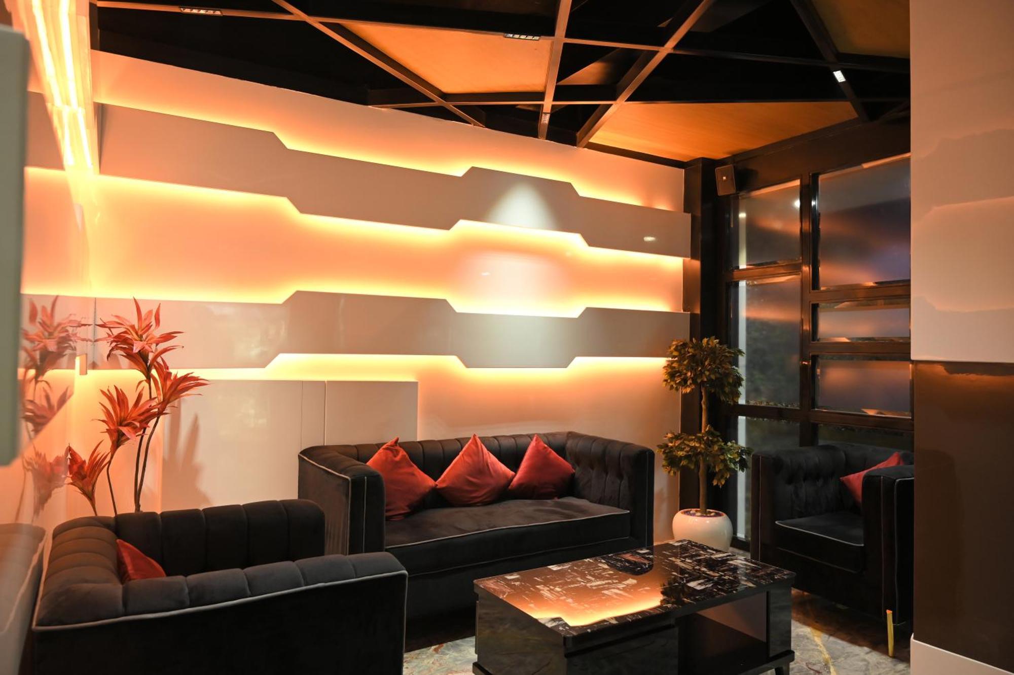 ג'משדפור Hotel Trax International מראה חיצוני תמונה