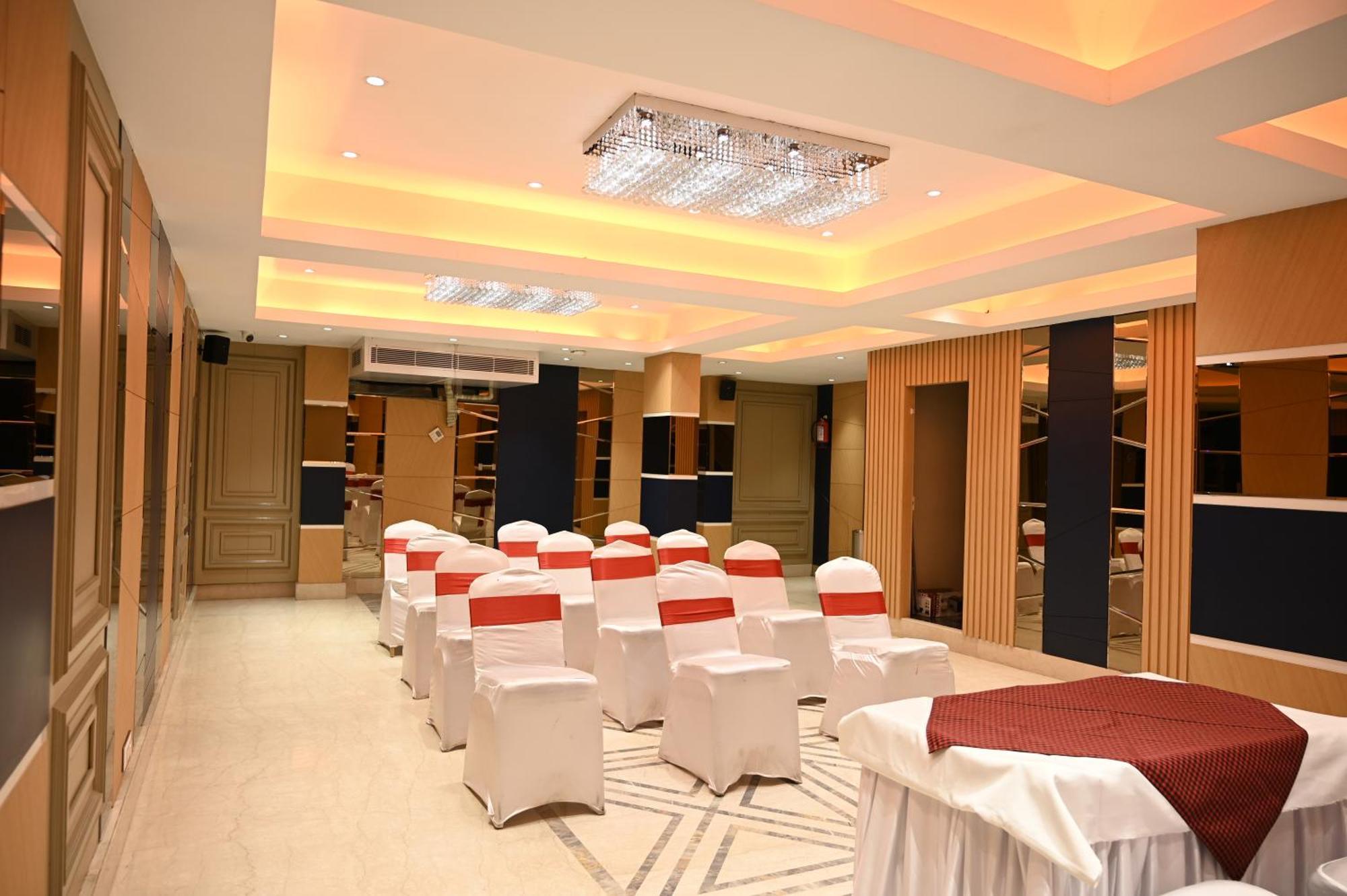 ג'משדפור Hotel Trax International מראה חיצוני תמונה