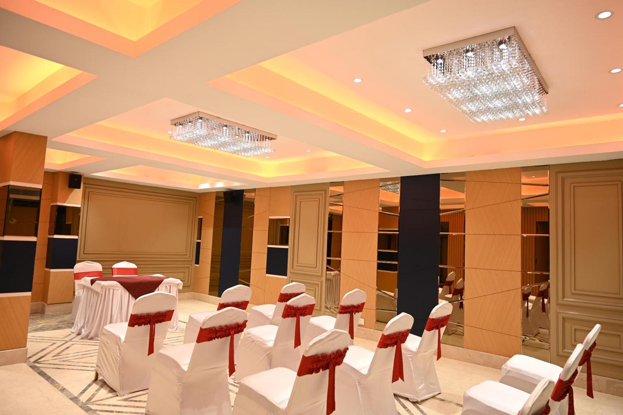 ג'משדפור Hotel Trax International מראה חיצוני תמונה