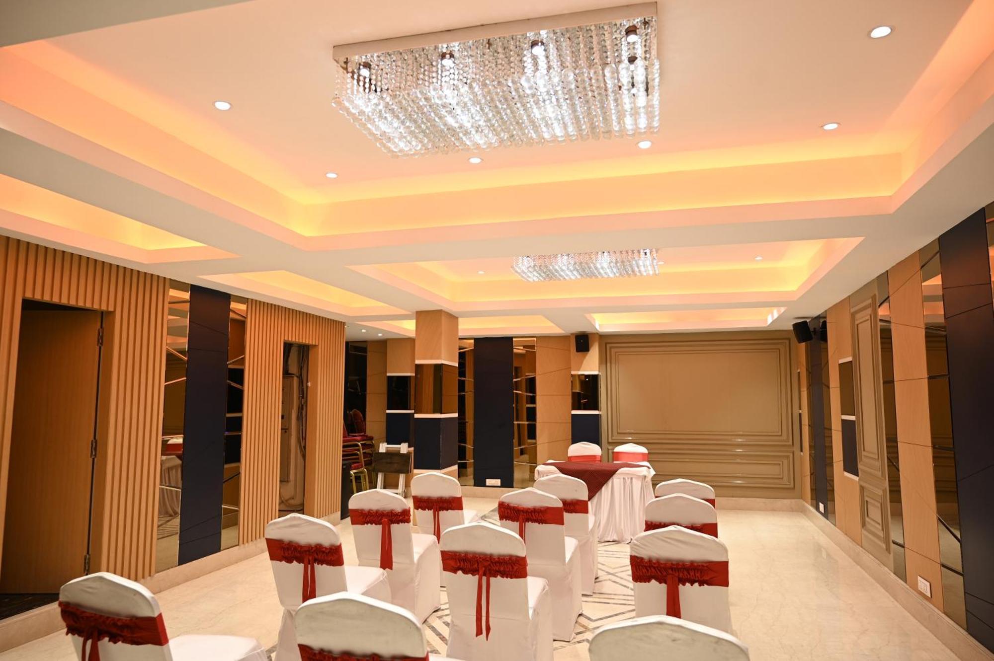 ג'משדפור Hotel Trax International מראה חיצוני תמונה